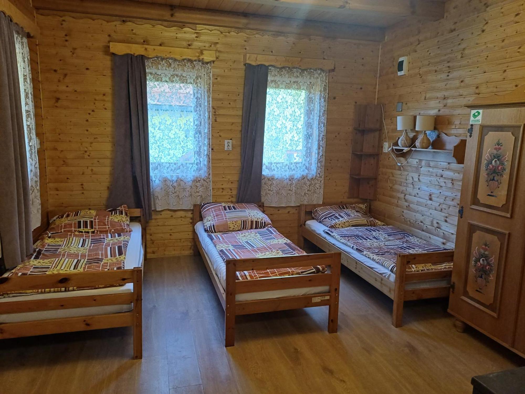 Zanati Apartmannhaz Nagykapornak Екстериор снимка