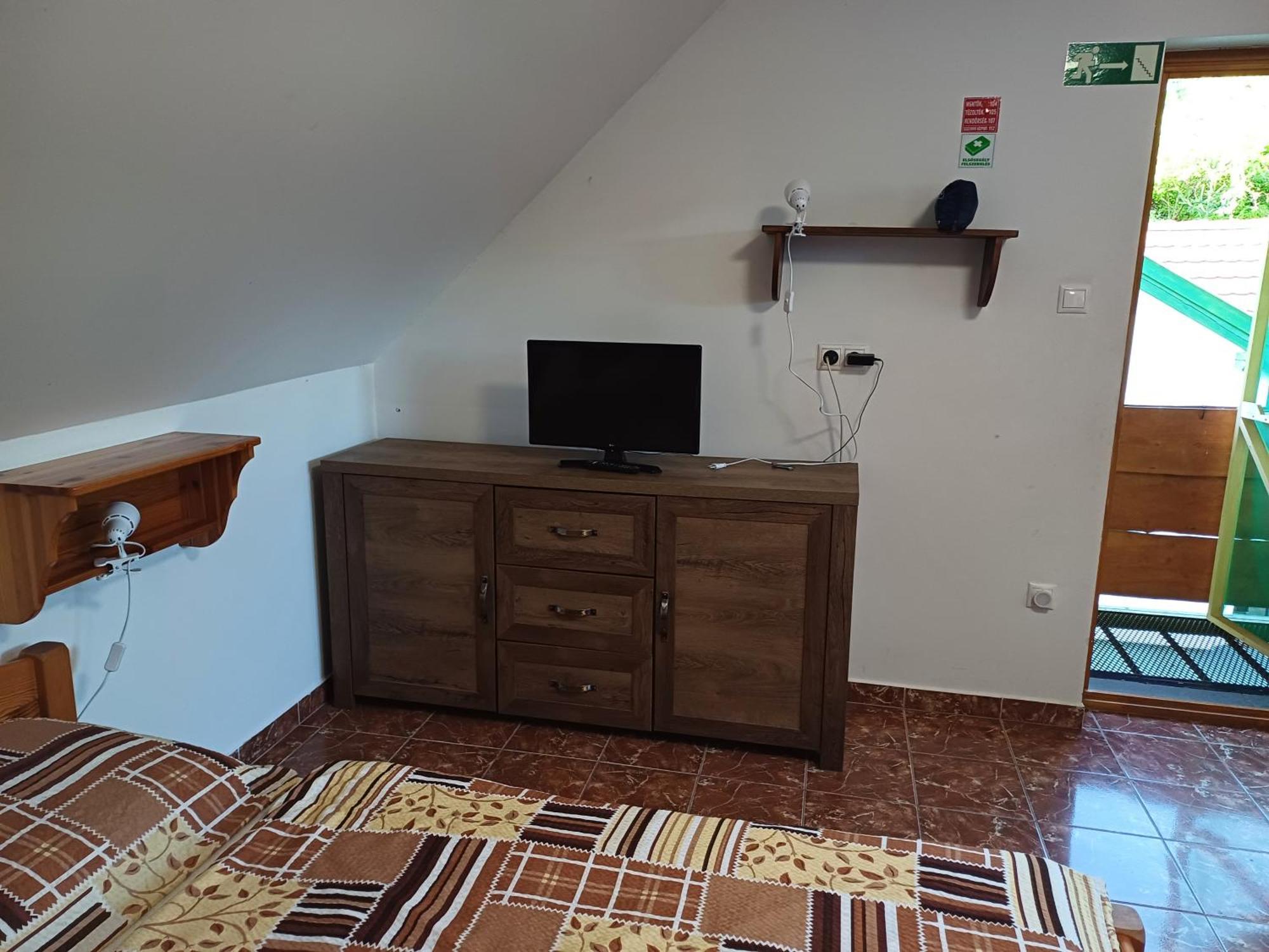 Zanati Apartmannhaz Nagykapornak Екстериор снимка