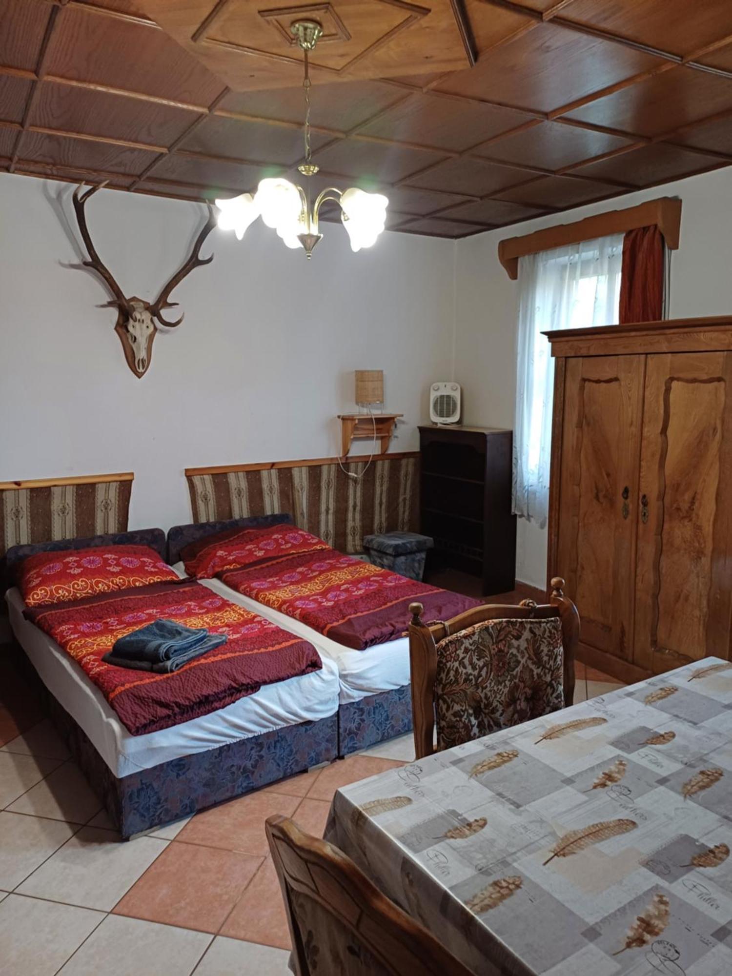 Zanati Apartmannhaz Nagykapornak Екстериор снимка